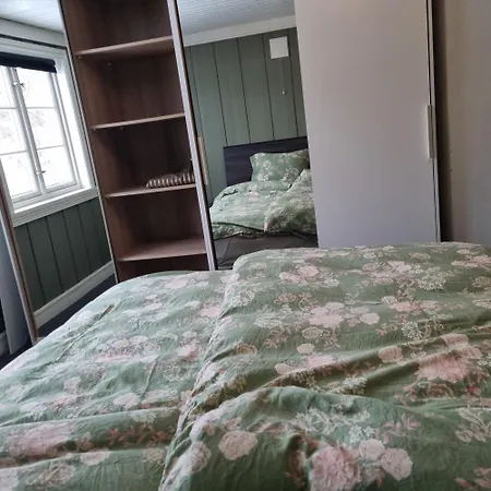 Guest house Oyfoss 3*